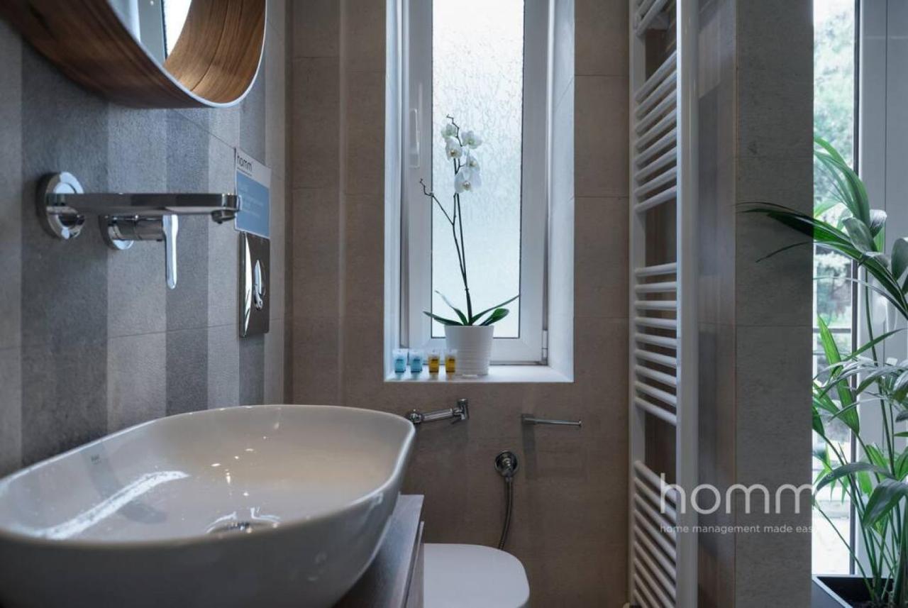 Renovated Homm Apartment In Lycabettus, Pitanis Str Атина Екстериор снимка